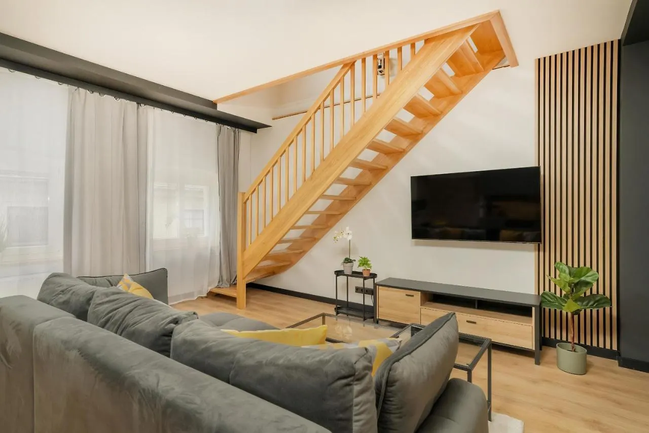 Komeda Apartment Hidden In Poznan Old Town By Noclegi Renters