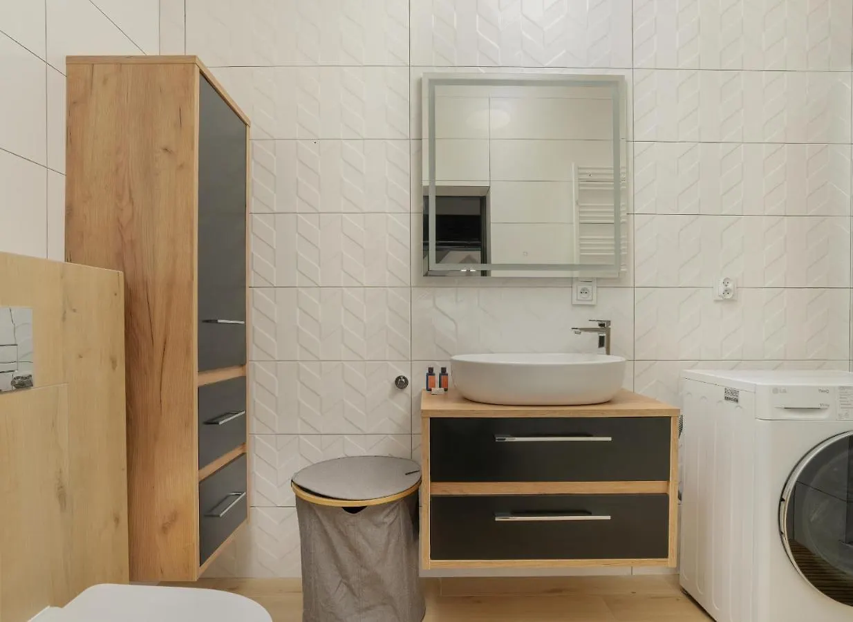 Komeda Apartment Hidden In Poznan Old Town By Noclegi Renters